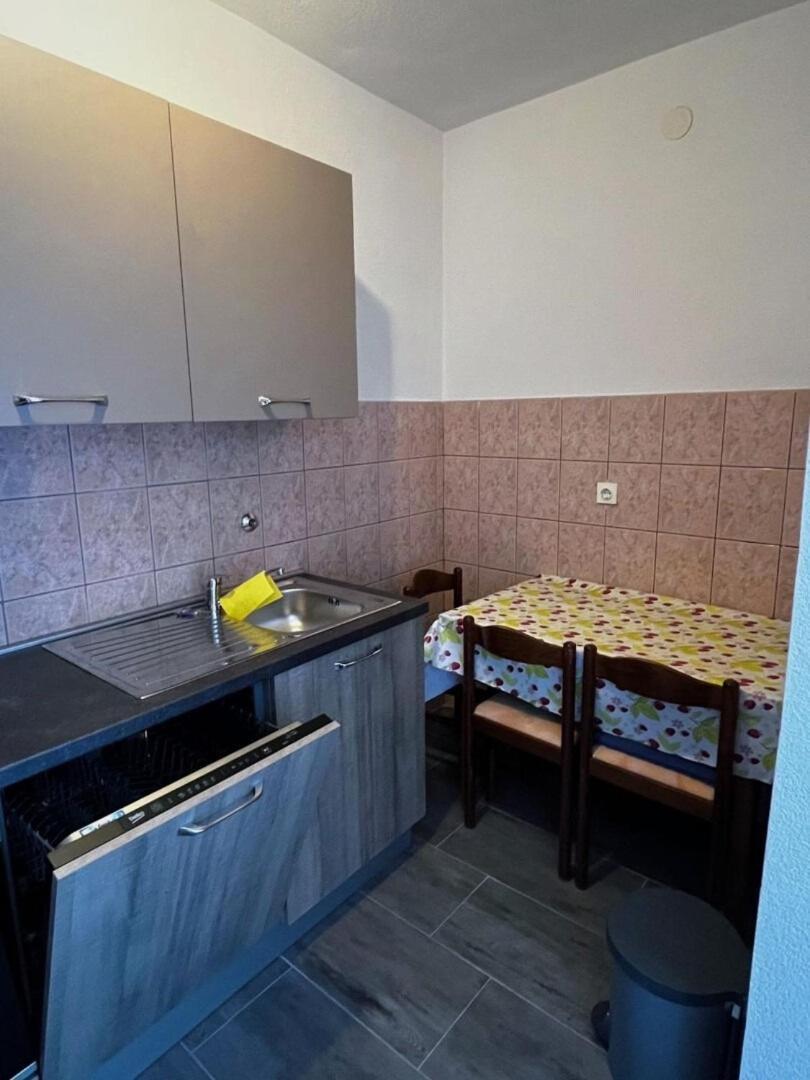 Apartment Dalibor Луково Шугар'є Екстер'єр фото